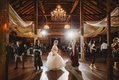 emilypeter_reinhartsbarn_wedding_previews_carriekizuka-185 (1)-min.jpg